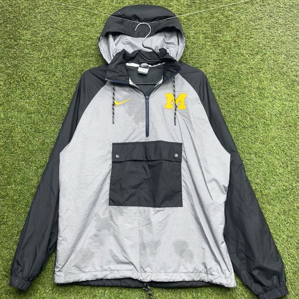 Nike Jordan Michigan Hoodie Mens Large Wolverines Jumpman Sweatshirt
